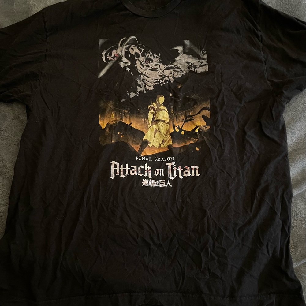 Attack on Titan Black Graphic Tee